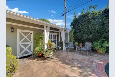 1524 W Riverside Drive, Burbank, CA 91506 - Photo 38