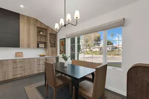 1524 W Riverside Dr, Burbank, CA 91506 - Photo 14