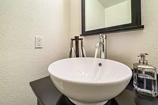 173 Pebble Beach Dr, Newbury Park, CA 91320 - Photo 26