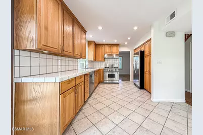 253 Reddington Court, Camarillo, CA 93010 - Photo 18