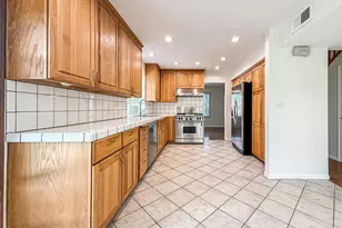 253 Reddington Ct, Camarillo, CA 93010 - Photo 18