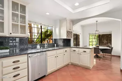 754 Cedar Point Place, Westlake Village, CA 91362 - Photo 12