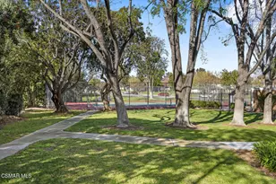 1760 E Avenida De Las Flores, Thousand Oaks, CA 91362 - Photo 32