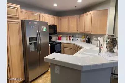 5744 Oak Bend Lane #305, Oak Park, CA 91377 - Photo 2