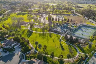 443 White Swan Ct, Simi Valley, CA 93065 - Photo 38