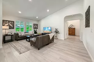 221 Hazelridge Ct, Simi Valley, CA 93065 - Photo 8