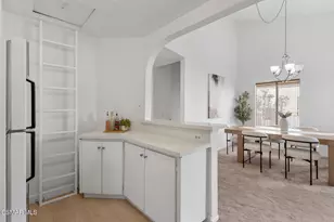 11939 Weddington St, Valley Village, CA 91607 - Photo 10