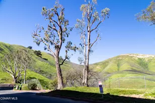 26000 Alizia Canyon Dr, Calabasas, CA 91302 - Photo 30