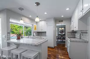 2397 Laurelpark Ct, Thousand Oaks, CA 91362 - Photo 14