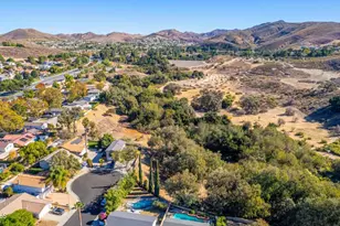 2397 Laurelpark Ct, Thousand Oaks, CA 91362 - Photo 44
