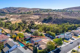 2397 Laurelpark Ct, Thousand Oaks, CA 91362 - Photo 40