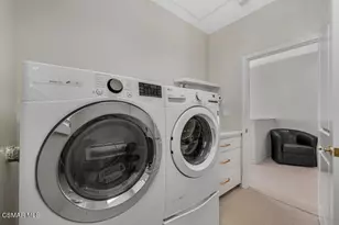 5937 Indian Terrace Dr, Simi Valley, CA 93063 - Photo 46