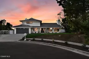136 Erten St, Thousand Oaks, CA 91360 - Photo 2