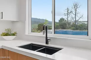 5733 Carell Ave, Agoura Hills, CA 91301 - Photo 16
