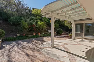 1775 Red Robin Pl, Newbury Park, CA 91320 - Photo 42