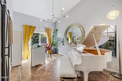 12610 Hillside Drive, Moorpark, CA 93021 - Photo 10