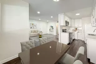 5349 Newcastle Ave, Encino, CA 91316 - Photo 8