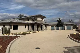 275 1/2 Crestview Ave, Camarillo, CA 93010 - Photo 2