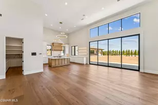 275 1/2 Crestview Ave, Camarillo, CA 93010 - Photo 14