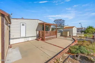 15750 Arroyo Dr, Moorpark, CA 93021 - Photo 14