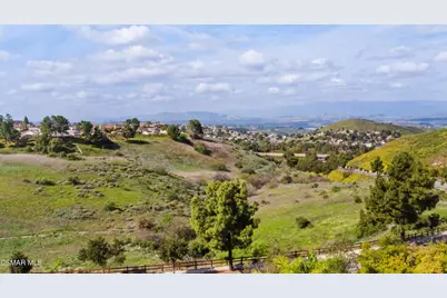 3671 Mapleknoll Place, Thousand Oaks, CA 91362 - Photo 38