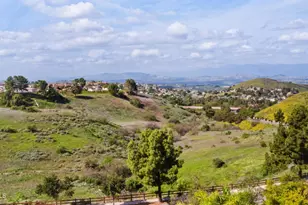 3671 Mapleknoll Pl, Thousand Oaks, CA 91362 - Photo 38