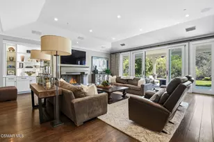 2639 Queen's Garden Dr, Thousand Oaks, CA 91361 - Photo 10