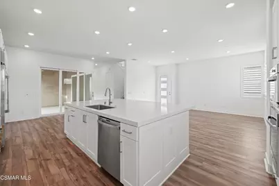 27503 N Golden Currant Place, Valencia, CA 91381 - Photo 12