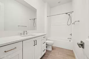 27503 N Golden Currant Pl, Valencia, CA 91381 - Photo 34