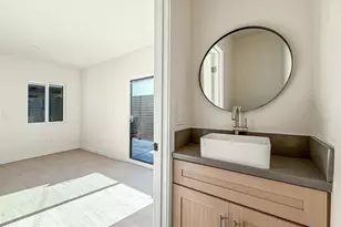 2621 Veteran Ave, Los Angeles, CA 90064 - Photo 40