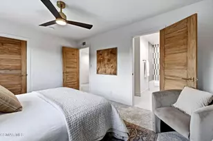 5525 Parkmor Rd, Calabasas, CA 91302 - Photo 16