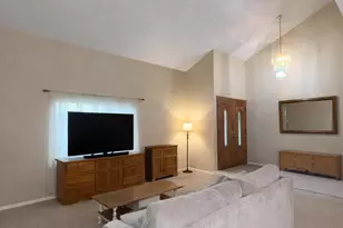 10016 Independence Ave, Chatsworth, CA 91311 - Photo 4