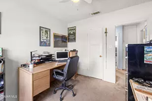 6922 Tunney Ave, Reseda, CA 91335 - Photo 12