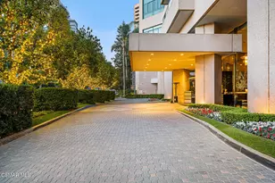 10490 Wilshire Blvd, Los Angeles, CA 90024 - Photo 46