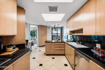 10490 Wilshire Boulevard #2504, Los Angeles, CA 90024 - Photo 20