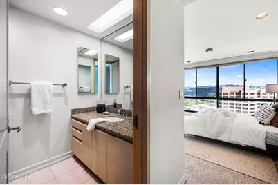 10490 Wilshire Boulevard #2504, Los Angeles, CA 90024 - Photo 34