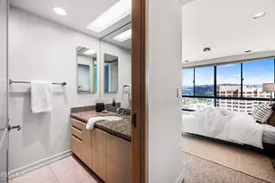 10490 Wilshire Blvd, Los Angeles, CA 90024 - Photo 34