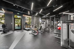 10490 Wilshire Blvd, Los Angeles, CA 90024 - Photo 52