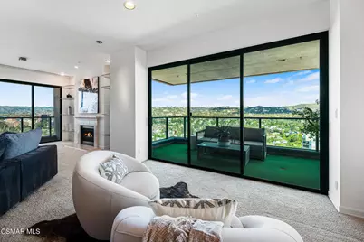 10490 Wilshire Boulevard #2504, Los Angeles, CA 90024 - Photo 14