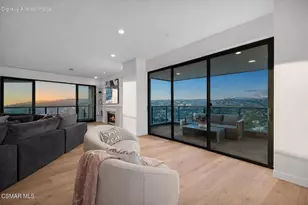 10490 Wilshire Blvd, Los Angeles, CA 90024 - Photo 70