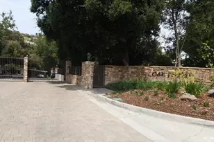 41 Old Castle Rd, Westlake Village, CA 91361 - Photo 12