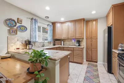 16463 Gledhill Street, North Hills, CA 91343 - Photo 8