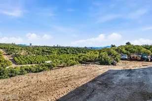 6555 Martinique Dr, Moorpark, CA 93021 - Photo 32