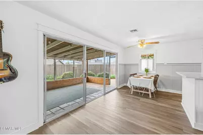 8143 Lasaine Avenue, Northridge, CA 91325 - Photo 10