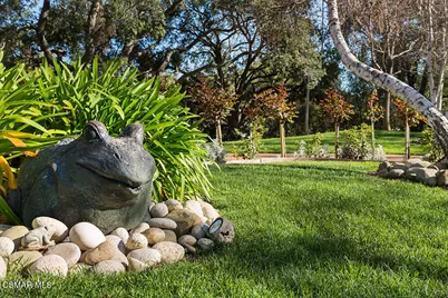 4090 Cresthaven Drive, Thousand Oaks, CA 91362 - Photo 8