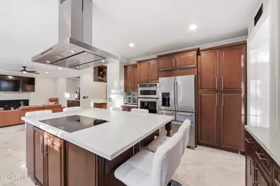 2605 Grandoaks Drive, Westlake Village, CA 91361 - Photo 20