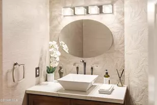 2605 Grandoaks Dr, Westlake Village, CA 91361 - Photo 30