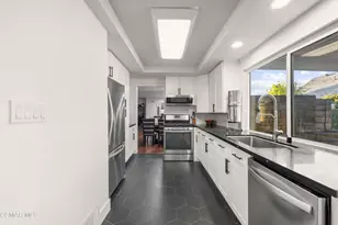 2371 Larch St, Simi Valley, CA 93065 - Photo 10