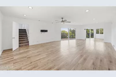 5076 Escobedo Drive, Woodland Hills, CA 91364 - Photo 6
