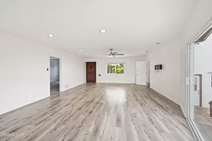 5076 Escobedo Dr, Woodland Hills, CA 91364 - Photo 8